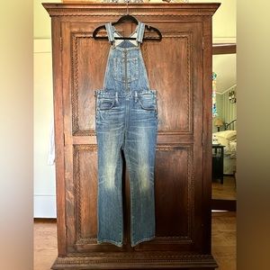 Levi’s overalls. Size 27